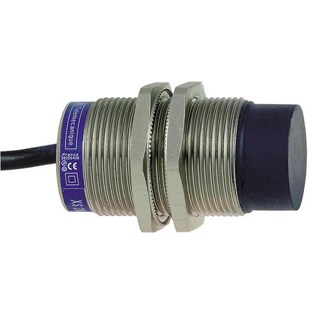 Telemecanique XS2M30MA250 industrial sensor
